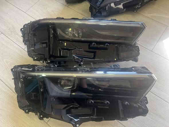 السلام عليكم 
من رخصة الادمن 

المتبقي 

لايت كراون عدسة وحدة 23-24-25
لايت عدسة وحده جهة يسار  عدد 2 
لايت عدسة وحده جهة يمين عدد 2
السعر التك 1,100 (11) ورقة 

الأستفسار 
على الخاص او 
واتساب 00962798979390

الاتصال على
***********
***********
