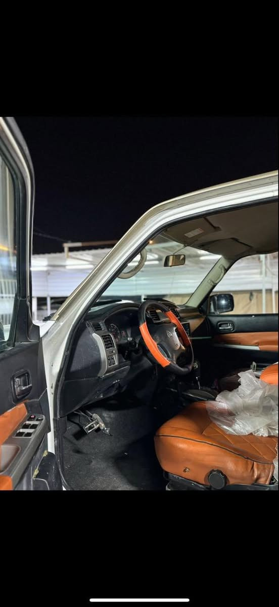 سلام عليكم
نيسان باترول 2008 محدثه 2019
سياره اوتو 4800
سياره جديده لمعنه كلمه ومصروف عليها
بيها هيج شكم ملاحضه يعني تفاليس 
سياره بدون ضررر فقط صبغ لجماليه 
سياره داخل دوشمه جديده تايرات جديده
كامله مكمله 
عنوان بغداد 
سعر 110 
***********
