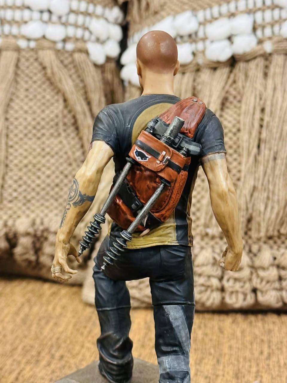 مجسم : كول ماكغراث
يبلغ طول التمثال حوالي 8.5 بوصة (22 سم) ويأتي عادة مع قاعدة مخصصة للعرض . سعره ٣٥🤍


**إذا كنت صاحب هذا الإعلان وتريد حذفه لأي سبب، رجاءا أرسل رسالة إلى الدعم الفني**