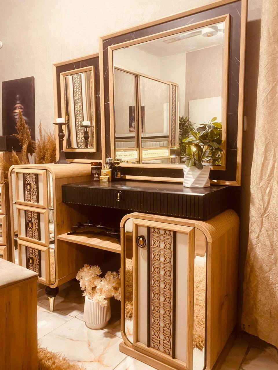 غرفه تركيه مودرن حديثه 9 قطع ماخذيه من هوم سنتر
خشب تكمه متنشال
***********
