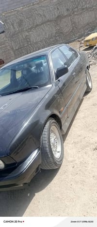بي ام 535 للبيع ومراوس موديل 92 السعر 42 وبيها مجال كان السياره الفلوج...