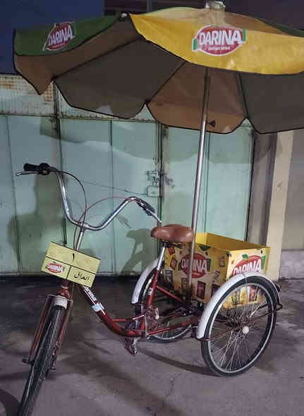 السلام عليكم  بايسكلات عدد 4
للبيع  حجم 27  السعر  70  وحجم  26  السعر  65  والصغير  25   باسكل ذو  ثلاث عجلات  السعر  150 الحي العسكري
***********
