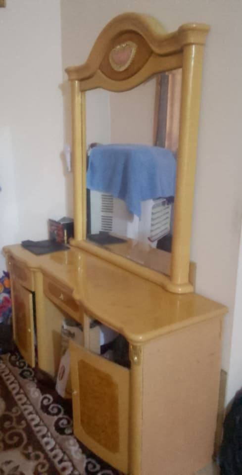 ثلاجه ب١١٠ وبيه مجال ماطور شغال بس محتاجه غاز هذا فرن وميز تلفزيون ثنينهن ب١٠٠ الميز بس وحده من قواعد الي يثبت عليه مكسوره. ميز تواليت ب٦٠ هذه عربانه مستعمله استعمال قليل وجديده مابيه اي كسر ب٣٠ العنوان كربلاء حي الصمود


**إذا كنت صاحب هذا الإعلان وتريد حذفه لأي سبب، رجاءا أرسل رسالة إلى الدعم الفني**