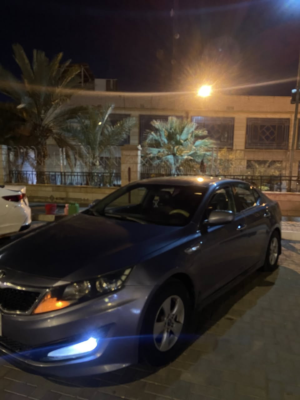 السلام عليكم k5 للبيع أومراوس موديل 2013 وارد كوري تخم تاير جديد تبريد ثلج حداده 100/100 سياره جاهزه مكفول من ضربه وتبديل فقط صبغ وارد كوري ماينكفل من صبغ رقم بصره مشروع وطني باسمي تحويل ثاني يوم عنوان بصره سعر 118 للاستفسار ***********
