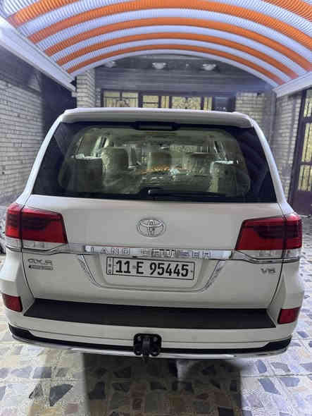 السلام عليكم ورحمة الله وبركاته 
عيني لاندكروز موديل 2021 بريم. ام الدفدي
فول مواصفات واحد على واحد 
ماشيه 82 الف حقيقي كفاله عامه سياره كلش حلوه 
التفاصيل بل فيديو موجود بل منشور 
موقعها بغداد مدينه الصدر (ع)
***********
***********
