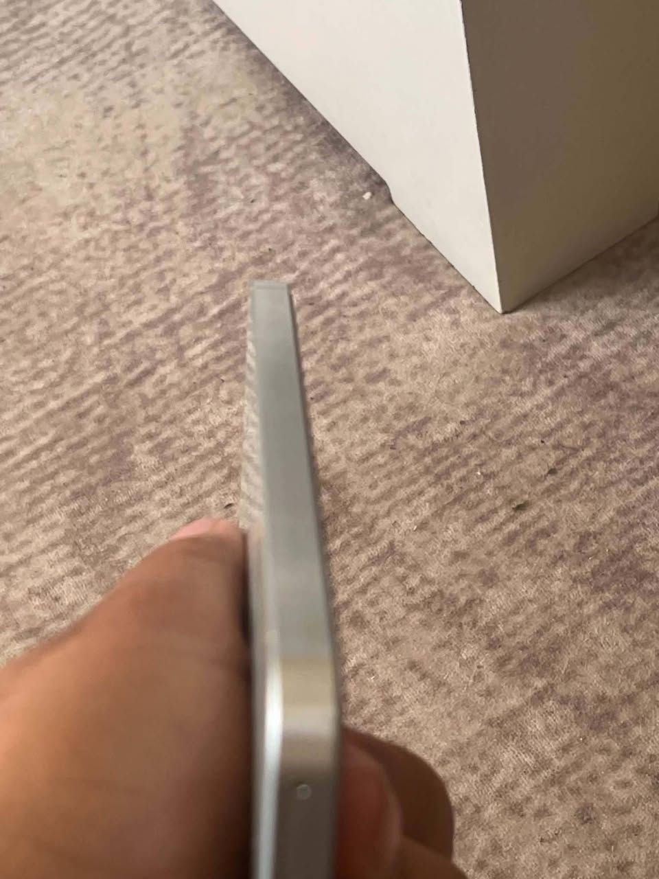 سلام عليكم جهاز samsung a56 256 ram8 جهاز نضافه 99% بي شخطخه بسبب الكفر كما موضح بوحده من الصور مكاني شارع القد السعر 525و بي مجال للشراي للتواصل *********** 
موجود واتساب
