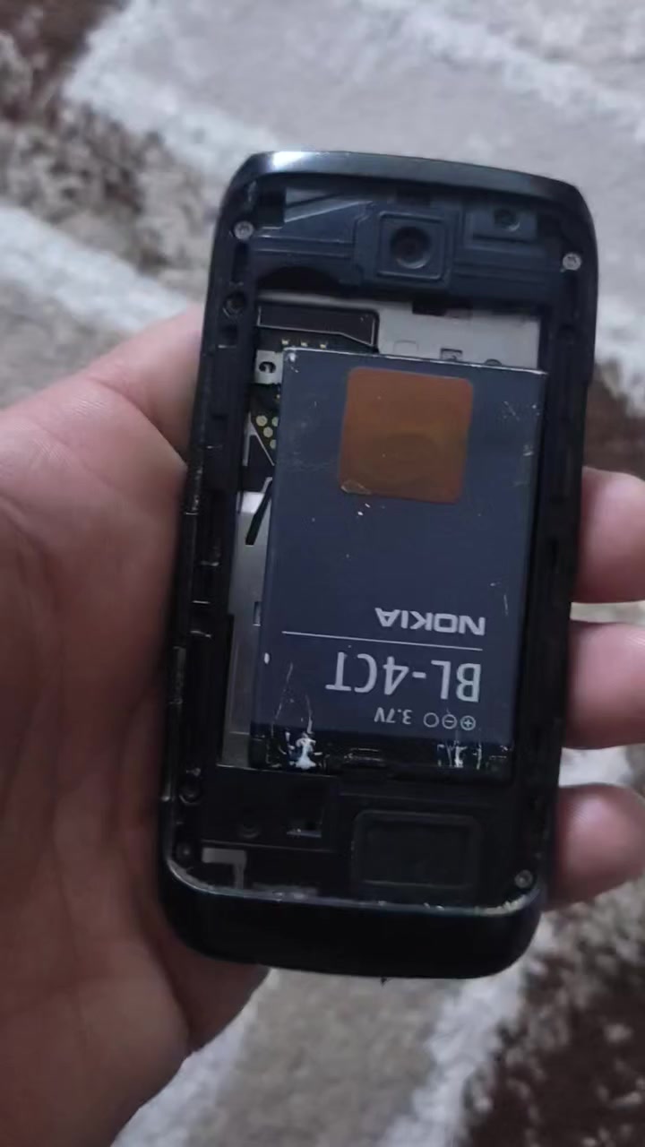 جهاز للبيع أبيعها فحم يحتاج بطاريه مع قبغ ولمس قوي مع توصيل 16الف ***********
