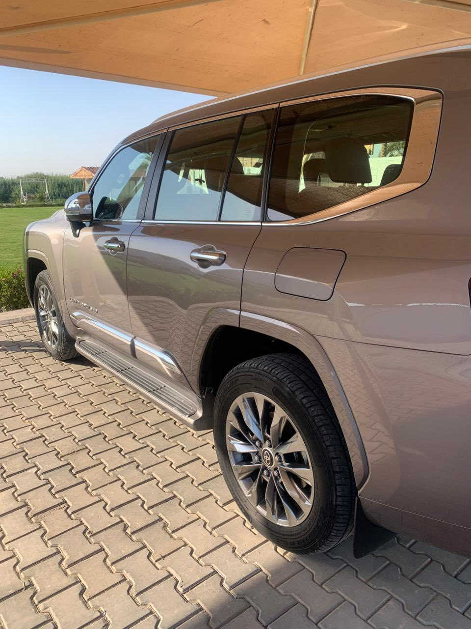 لاند كروز  VX.Rموديل 2023 مكفولة لون مميز 
للاستفسار ***********
