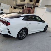 كي5 موديل 2022 مكينة 2500 سياره مبدل بس  بنيد مو حادث سيارة فول واحد  ...