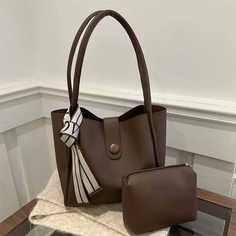 👑 عنوان الأناقة للحقائب 👑

💼 تشكيلة مختارة من الجنط النسائية الفاخرة
تصاميم راقية ✨ تفاصيل أنيقة ✨ جودة عالية تليق بذوقك

✨ لكل من تبحث عن التميز الحقيقي
✨ قطع محدودة… ليست متوفرة للجميع

⚠️ التوفر حسب الحجز فقط
والكمية محدودة جداً

📲 الحجز الخاص (واتساب):
***********

📲 قناة التليجرام:
https://t.me/dhjffxg

👑 الأناقة تبدأ من اختيارك
