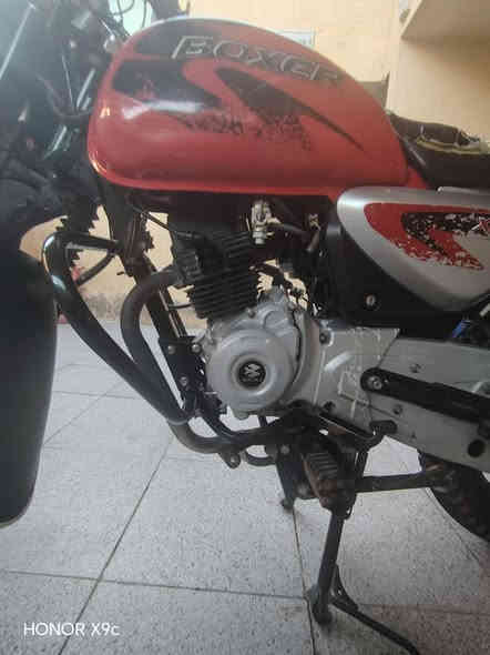 سلام عليكم مكلف بل نشر بوكسر 2023 مكفوله رقم سنويه بأسمي حته رقمهه حلو  تحويل ثاني يوم  وهذا رقمي الشراي هلا بي *********** السعر مليونين وستميه وبيهة مجال لخوتي المكان البياع
