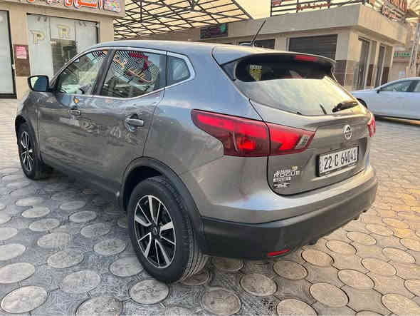 روج ياباني  2019 
سياره محرك ٢٠٠٠ المرغوب 
نظيفه جدا بدون صبغ 
بيه سونار 
سياره   مابيه اي شي. نظيفه 
ابيع على الفحص. وين ما يعجبك 
تحويل شوكت ما تريد 
ماشيه ١٠٠ تقريبا 
مكان السياره الغزاليه. شارع مدير الامن 
او المنصور 
سعر السياره ١٥٣ $ ورقه وبيه مجال 
سياره نظيفه وجديده 

*********** بغداد
