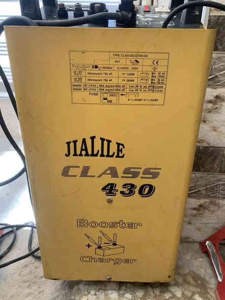 #شاحنة بطاريات للبيع اصلية 
***********
