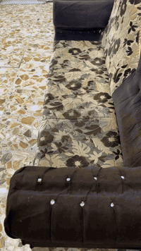 تخم للبيع نضيف 10 مقاعد مكان الدوره 
السعر 325 الف 
الاتصال ***********
