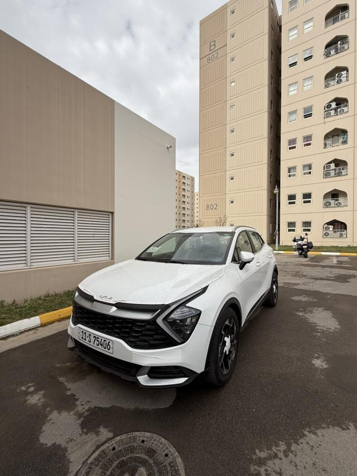 السلام عليكم  
سبورتج ٢٠٢٣ 

خليجي. مكينة دوش. 2000

سيارة. كفالة  من بارد الصبغ 

ماشية 5000. الف 
سيارة بسمي. 

الدولية. تجي مرايات شفط شفتات استرين  ويل جبير 
داخل حمصي 

مكان السيارة بغداد جديدة. 

السعر  204 قفل  
***********
