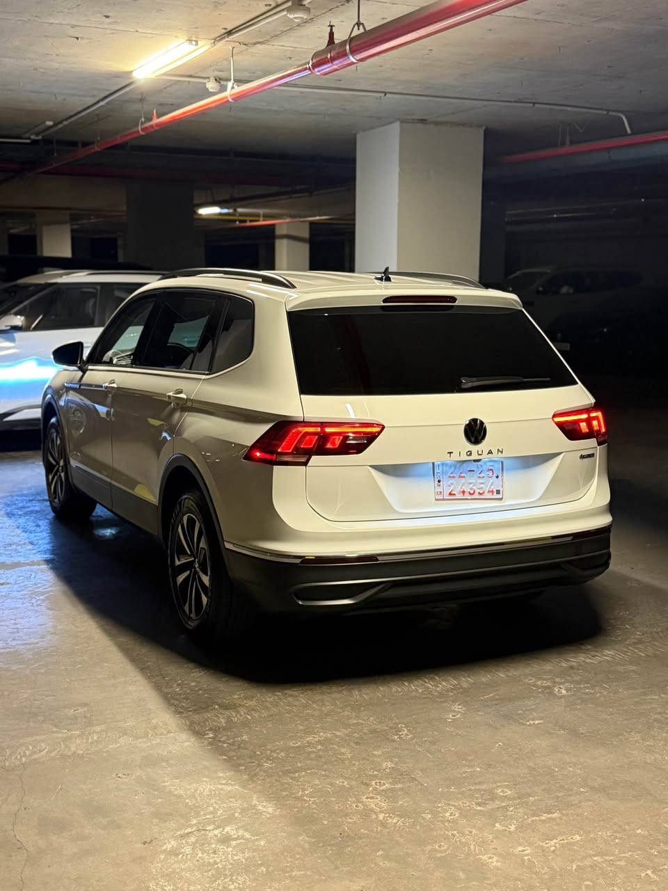 فولكس واگن تيگوان 
موديل ٢٠٢٤ 
مواصفات   Se
ربع بونت جملخ صبغ
بدون دواخل 
ايرباك سكان سستم
٩٠٠٠ الف ماشيه
سياره  دبل اكسل 
شاشه كاميرا حاسه
اوتو ستوب  بريك ههوا 
بصمه شغل بصمه باب 
كشنات هيتر 
 سعر ١٦٨
0770 151 7071 السليمانية, العراق
