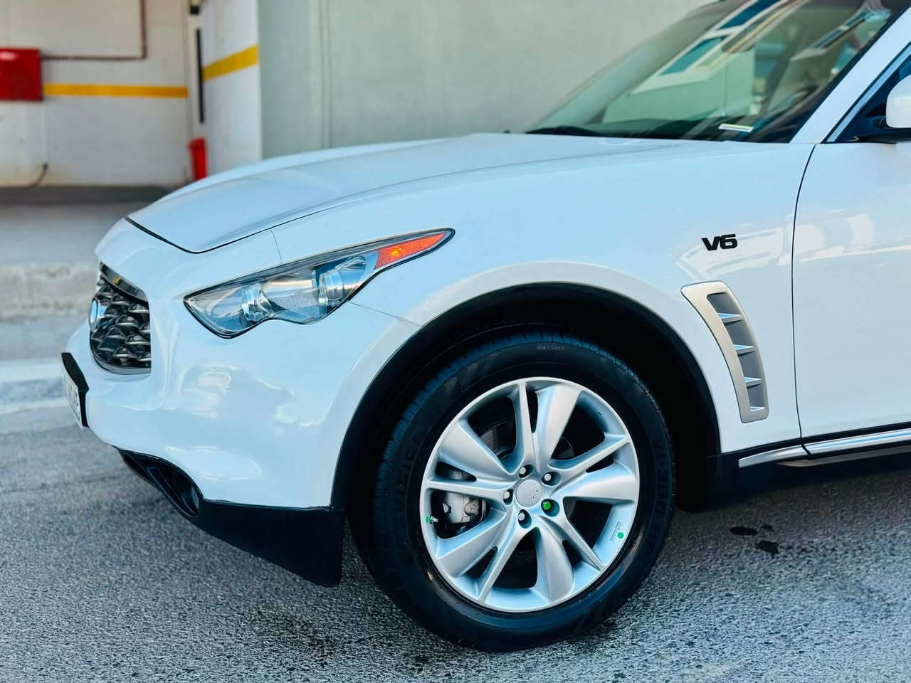 ﷽
‏INFINITI FX35 2009
أنفنيتي FX35 موديل 2009
فول مواصفات
--------------------------------------
مكان🌆:سليماني                    سعر💵: 99$ قفل 
تليفون☎️: ***********
--------------------------------------
محريك V6 سته سلندر
گير و محريك بشرط مامفتوح
بدون صوت بدون صرف بدون خلل بشرط فحص
ماشيه 170 الف كيلومتر
--------------------------------------
سيارة بها قطعه صبغ بشرط بدون دواخل 
--------------------------------------
مواصفات
{{ بصمة - سلايت - ستيرن كهربا  - شاشة - كشنات جلد - كشنات تتفيئة و تبريد - كشنات كهربا - فورميكا - تبريد مركزي- كشن خزن - ٤ كاميرا - بلاجكتور - ڤوليوم - تحديد سورعة - بعد }}
--------------------------------------
أربع تاير و ويل جديد سيارة جديد بدون مصروف
سيارة شرط بدون اى نواقص گير و موحريك و حدادي و كاهرباى كله بشرط
سبير ما نزله
سنوية و رقم جديد سنوي بأسمي تحويل غرامة بشرط
--------------------------------------
كوردي
﷽
‏ INFINITI FX35 2009
ئينفنيتي مؤديل 2009فول مواسفات
---------------------------------------
شوين🌆: سليمانى                    سعر💵: 99$ قفل
مؤبايل☎️: ***********
---------------------------------------
مه كينه V6 شه ش بستؤن
گير و مه كينه ى به شه رت نه كراوه ته وه
سه وت و سه رف و خه له لى نييه به شه رت
 170 هه زار كيلؤمه تر رؤيشتوه
---------------------------------------
يه ك بارچه ي بوياخه  بي ناو گرتن 
---------------------------------------
مواسفات
{{ به سمه - سلايت - شاشه - ٤ كاميرا - كوشن خه زن - - كوشن جلد - كوشن هيته ر و تبريد- دوو كوشن كاره با - فؤرميكا - ته بريد مه ركه زى - بلاجكتؤر - تحديد سورعه - زؤر مواسفاتى تر }}
---------------------------------------
چوار تايه ويلى لؤكى بؤ به ستراوه
كامل سيرڤزى بؤ كراوه و يه ك دينار مه سروفى نييه
سه نه وى و ره قه م وهه زه ى تازه يه به ناوى خؤمه وه يه
سبيري دانه به زيوه 
{{ گير و مه كينه و كاره باى و هه موو گيانى به شه رت }}
---------------------------------------
