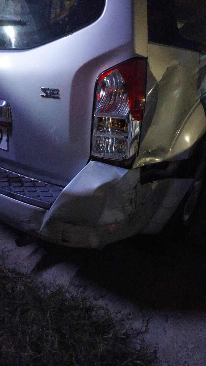 سلام عليكم  نيسان  باثفندر  موديل  2008  رقم بغداد
حادثها جاملغ  الخلفي  بدون  داخل  موضح بالصورة 
 منظومة  غاز  ٦٠  لتر   بشهر  العاشر  شديته 
مشط  ستيرن  شرط  وكالة  شديته 
تخم  تاير  جديد 
السيارة  ماشية ١٣٥ 
مكان السيارة  موصل  
استخدام  على  كد  الدوام  فقط ٣  ايام بالاسبوع اطلع  بيها  
للاستفسار  
***********
***********
السعر 107  وبيها  مجال قليل 
متوازي  على  بيعتها  ربي يشهد  
والا  والله مابيعها
