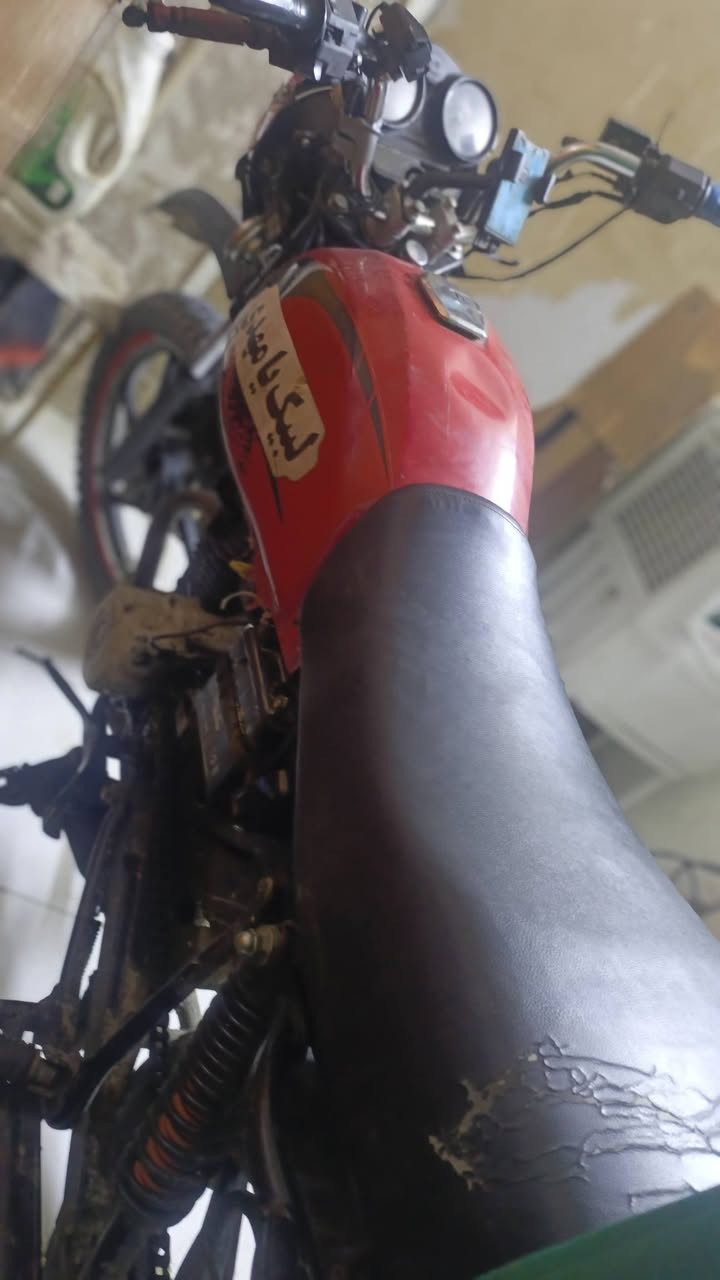 بوكسر موديل 22 للبيع اوراق اصولي
للتواصل ***********
