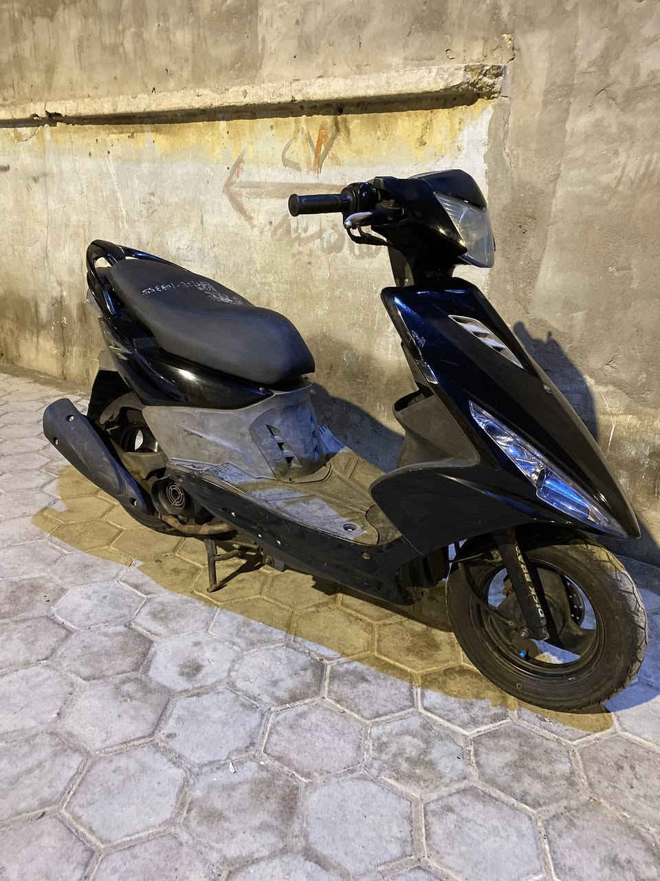 ماكس مضلع نوزل موديل 2007
مكفوله كفاله عامه 
كفرات كلها مختمه 
مكينه ما مفتوحه 
كهربائيات كلها شغاله 
دراجه مال حاويه توه نازله
مكاني البصره الكزيزه 
***********
