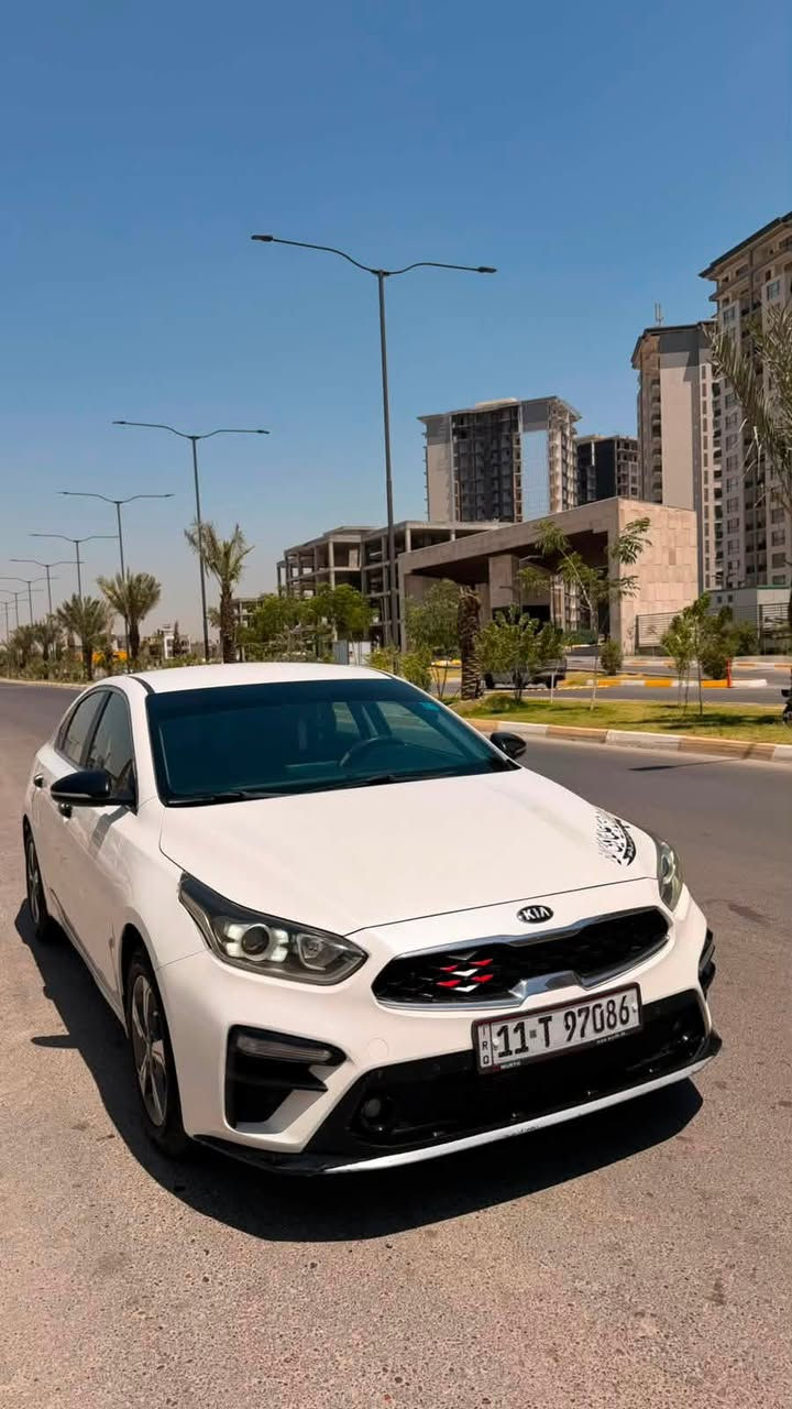 🚘 للبيع كيا سيراتو 2019 خليجي 🚘
🔹 موديل: 2019

🔹 فئة: S

🔹 محرك: 1600 سي سي

🔹 كير 6 نمر (المرغوب)

🔹 رقم بغداد الجديد

🔹 ماشيه : 150 ألف كم

✅ فول مواصفات ما عدا الفتحة

✅ بصمة وتشغيل عن بُعد

✅ تبريد قطعتين

✅ منظومة زينون

✅  جنطه ذكيه

✅حساسات امامي وخلفي 

✅بصمتين 

سيارة بحالة ممتازة وما ناقصها أي شي

وسونارها هذا + عدا السونار بيها بارد بجاملغ ودعاميه👇

📍 مكان السيارة: سماوه قضاء الرميثه ***********
