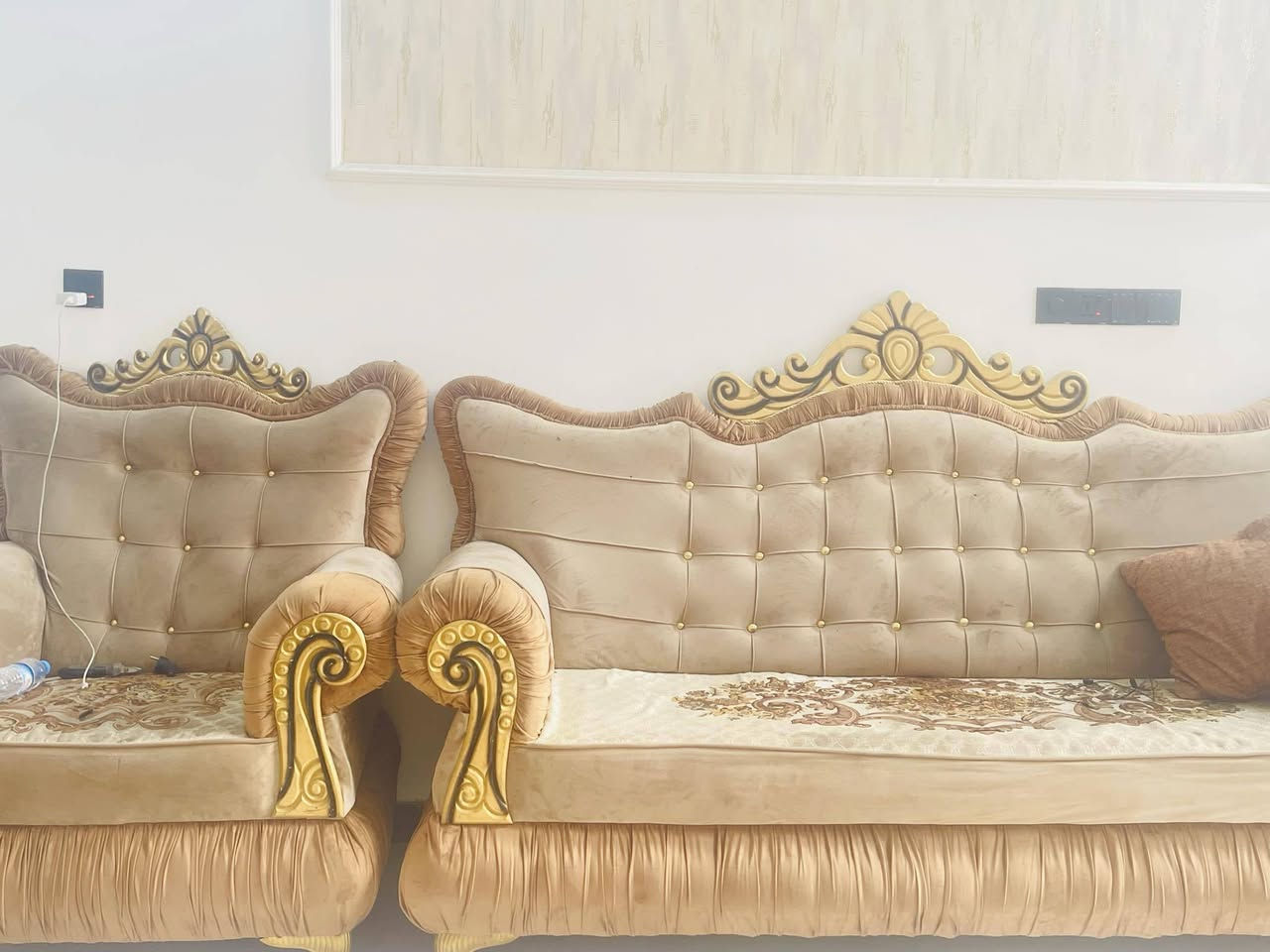 تخم البيع تسكام عشره مقعد معه شكوشات 6 بي ضمان سعر 450 بي مجال قليل ***********
