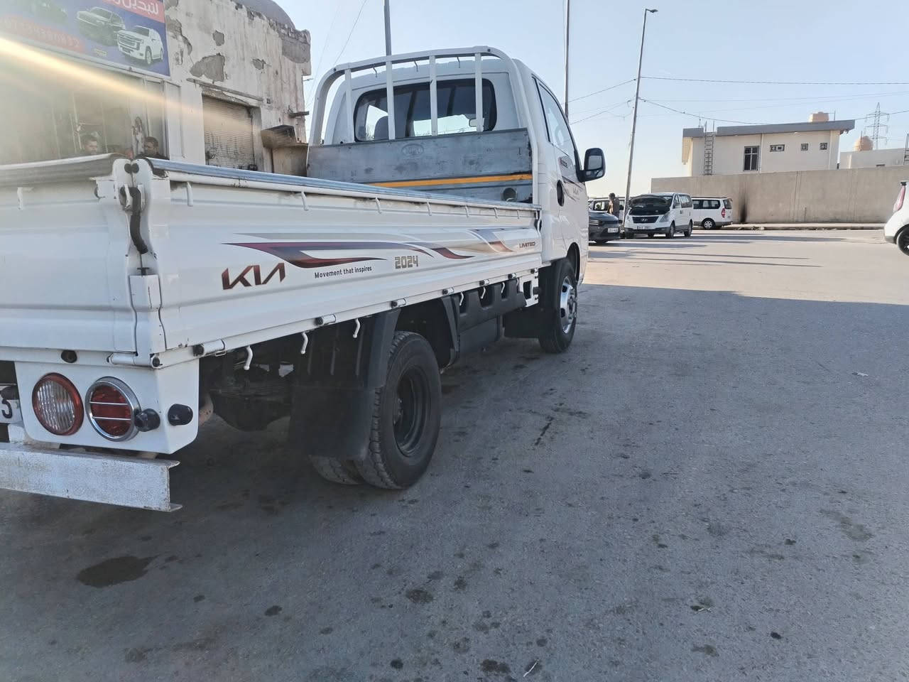 سلام عليكم للبيع كيه فحل مديل 24 كفاله عامه كير مكينه أكسن مكفولات حداديه جديده رقم واسط مكان سياره واسط مكلف بل نشر رقم راعيهة ***********
