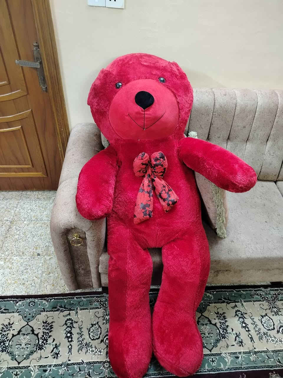 دب احمر طول 170 اكتب سعرك بل تعليقات الدب نضيف جدا


**إذا كنت صاحب هذا الإعلان وتريد حذفه لأي سبب، رجاءا أرسل رسالة إلى الدعم الفني**