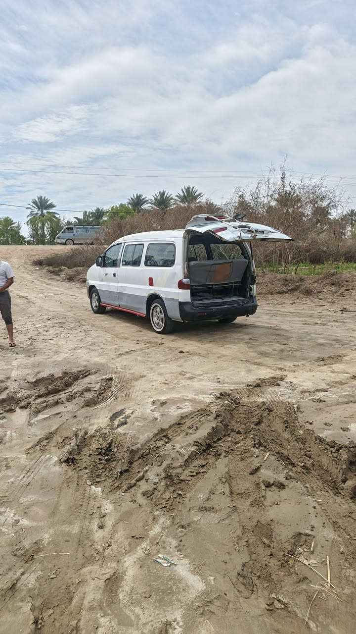 ساركس موديل ٢٠٠٠ كير اكسل جديد محرك بيه خيط بدون تنقيص السياره جاهزه للشارع شغاله مطلوبه ٨٠٠وره المشتري سنويته ضايعه ييه كتاب فقدان من للمرور دوخل نضاف تايرات تخم جديد بور شغاله شاصي واحد معمر السعر ٢٧بيه محال قليل للمكان بابل***********
