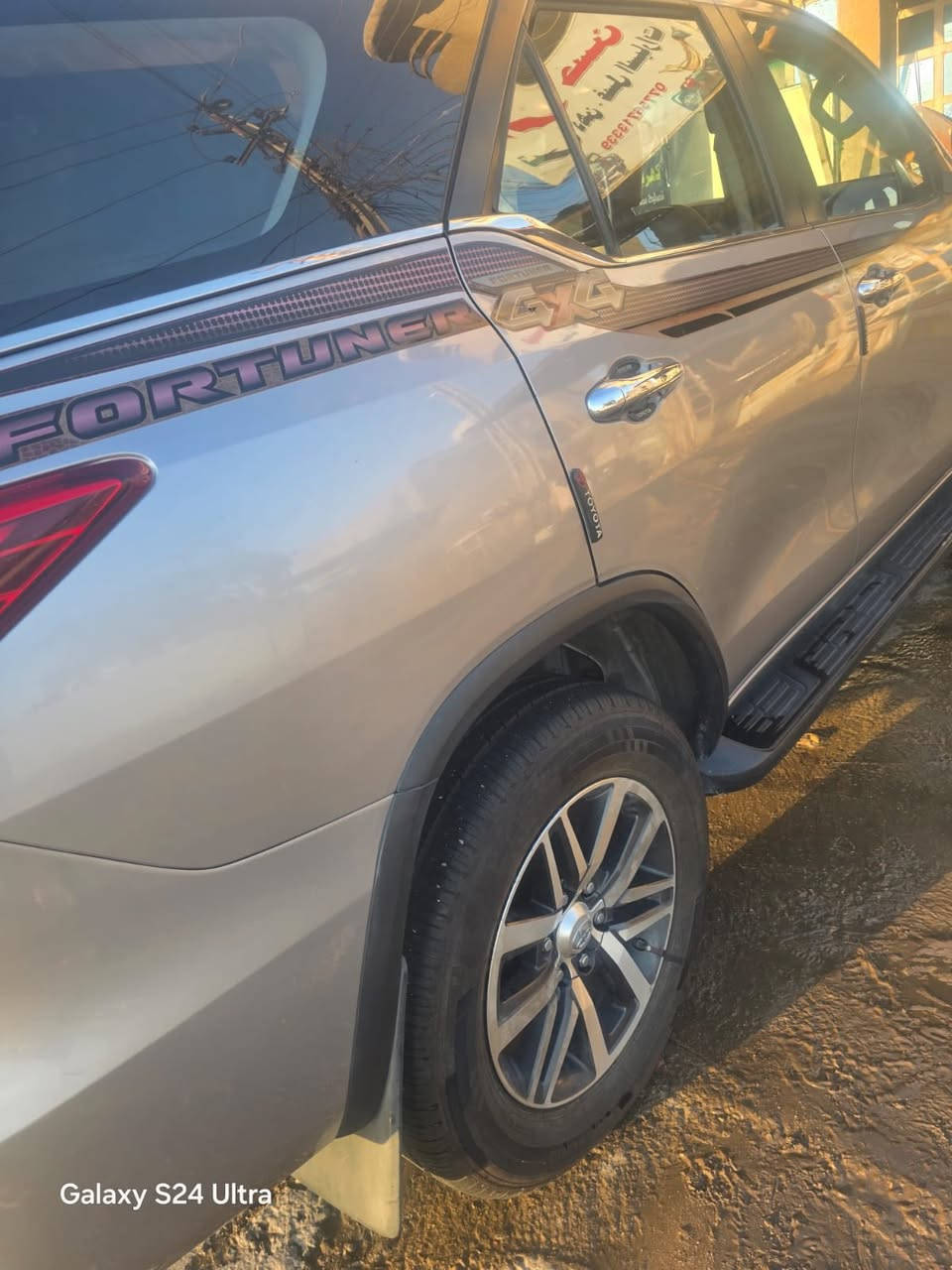 Fortuner 2017 VXR V6 96 km ***********
