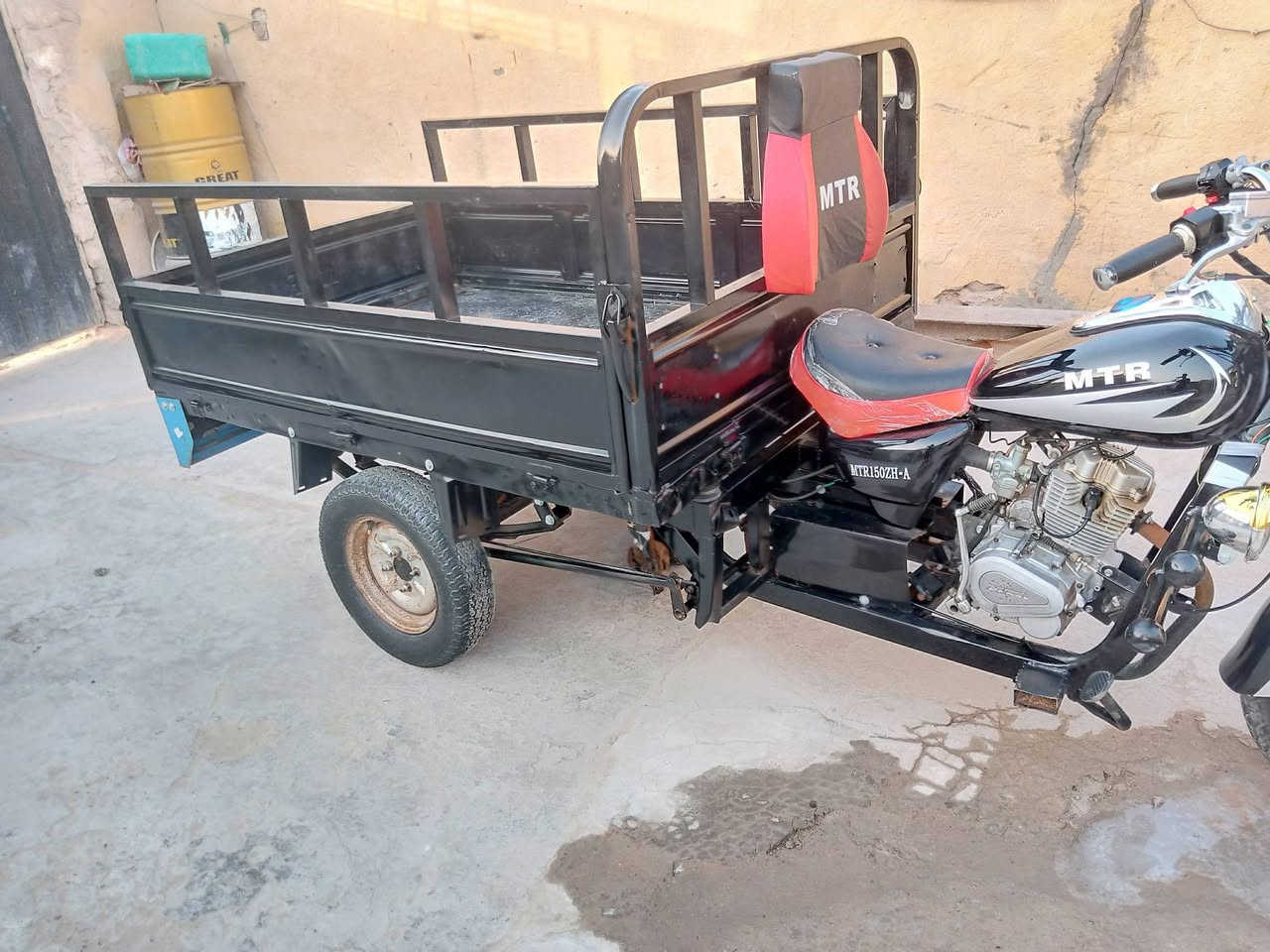 كلك للبيع م 6 جاهز ماعيزه برغي سعر 900 وبيه مجال مكاني نجف ابو صخير ***********
