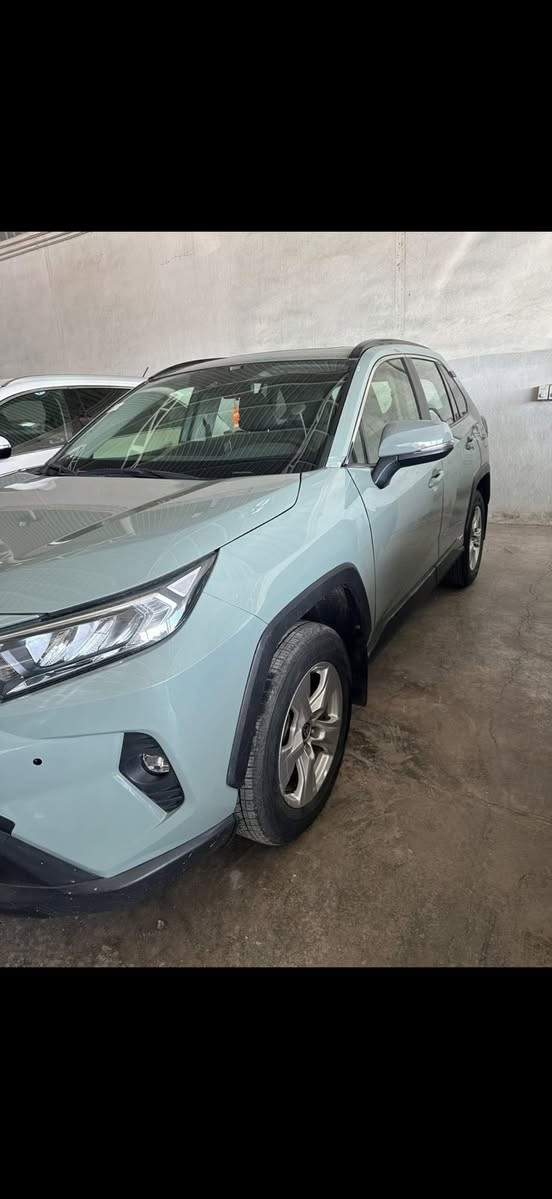 السلام عليكم راف4 موديل 2021 مواصفات EXL 
وارد امريكي حادث امامي 
رقم الشاصي موجود بالصور بسعر مناسب 
١٧٨ $ ورقه 
رقم بغداد 
مكان السيارة / الانبار - فلوجة 
***********
