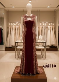 فساتين • استخدام قليل • قياس ٣٨-٤٤