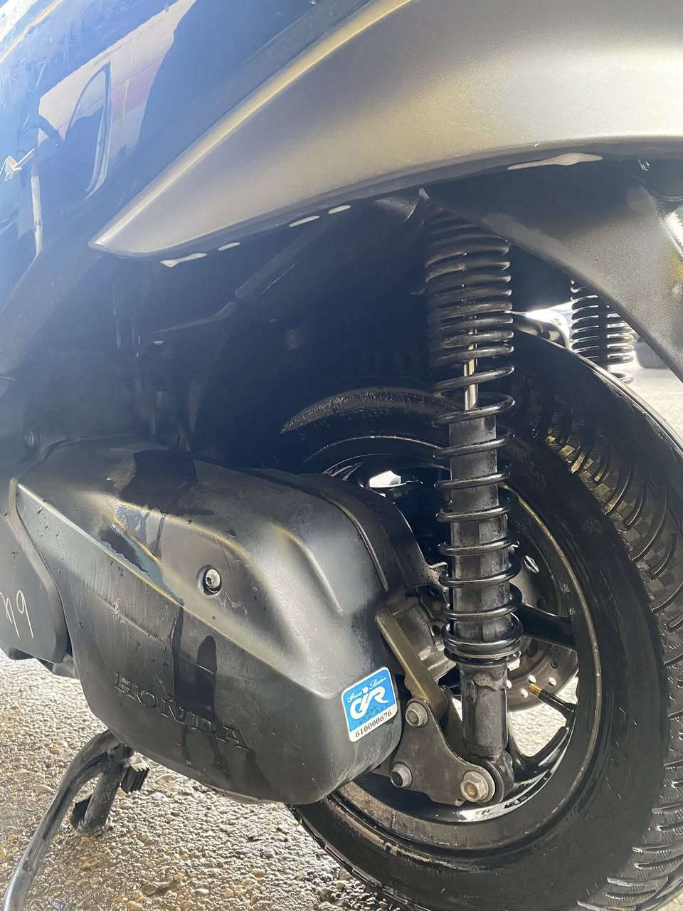 فۆڕزا 010 لە سلێمانی بۆ فرۆشتن بە شەرتی هەموو شتێک ماڵی دۆستە 
١١ وەرەقە و مەجال
***********
