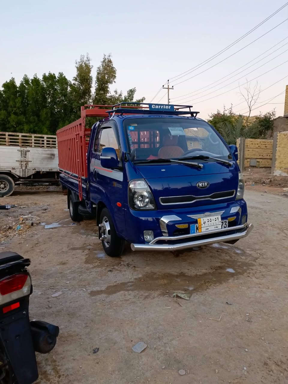 كيه بنكو فحل مسكر 2012 سياره مكفوله من الضربه مكينه كير شاصي شرط الفحص سنويه 28  مكان السياره البصره حي الصدقاء السعر 115 
***********
