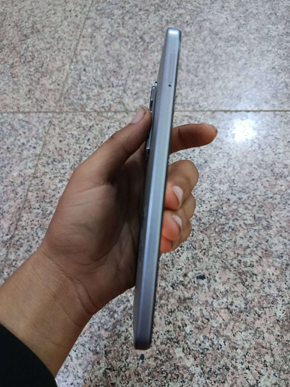 سلام عليكم 
جهاز انفنكس هوات 50 جديد للبيع نضيف جدا جدا صالة شهر من خذيته اريدة 130 الف ذكرة 256
***********
