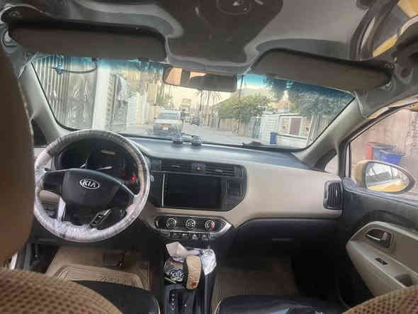 يالله سلام عليكم 
كيا ريو موديل ١٥ خليجي مكينه ١٦٠٠ دوش 

كاملة سيارة من كلشي بدون نقص مكينه كير تبريد صدر بجيس 

تخم تاير مدوشمه عام سيارة خليجي بدون حادث بدون أي حادث كفالة عارضها ٨٧ بيها مجال شي بسيط 

مكاني بغداد البياع 

***********
