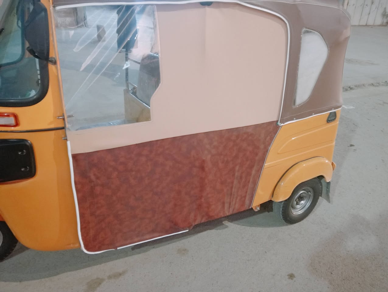 سلام عليكم شباب تكتك 21 مرقمه مكفوله تكتك مرتبه سعره 7 250 وبيه مجال ***********
