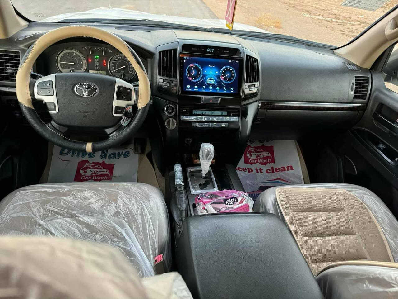 السلام عليكم
لاندكروز موديل ٢٠١٠  مكفوله عدا بارد ماشر عليه بالاصفر وصبغ فوك الجامه قليل ماشر بالأحمر كلش قليل مع التفاصيل كامله الباقي مكفول فول مواصفات صدر جديد أصلي محرك وكير نظيف كلش تحويل ثاني يوم بأسمي السعر ٢٨٥ ورقه رقمي *********** كربلاء
