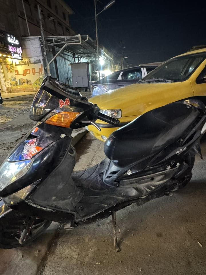 السلام عليكم 
سكنس فخل كامله للبيع 
نضافه جيدة 
٤٠٠ بيها مجال 
بغداد حي العامل 
***********
