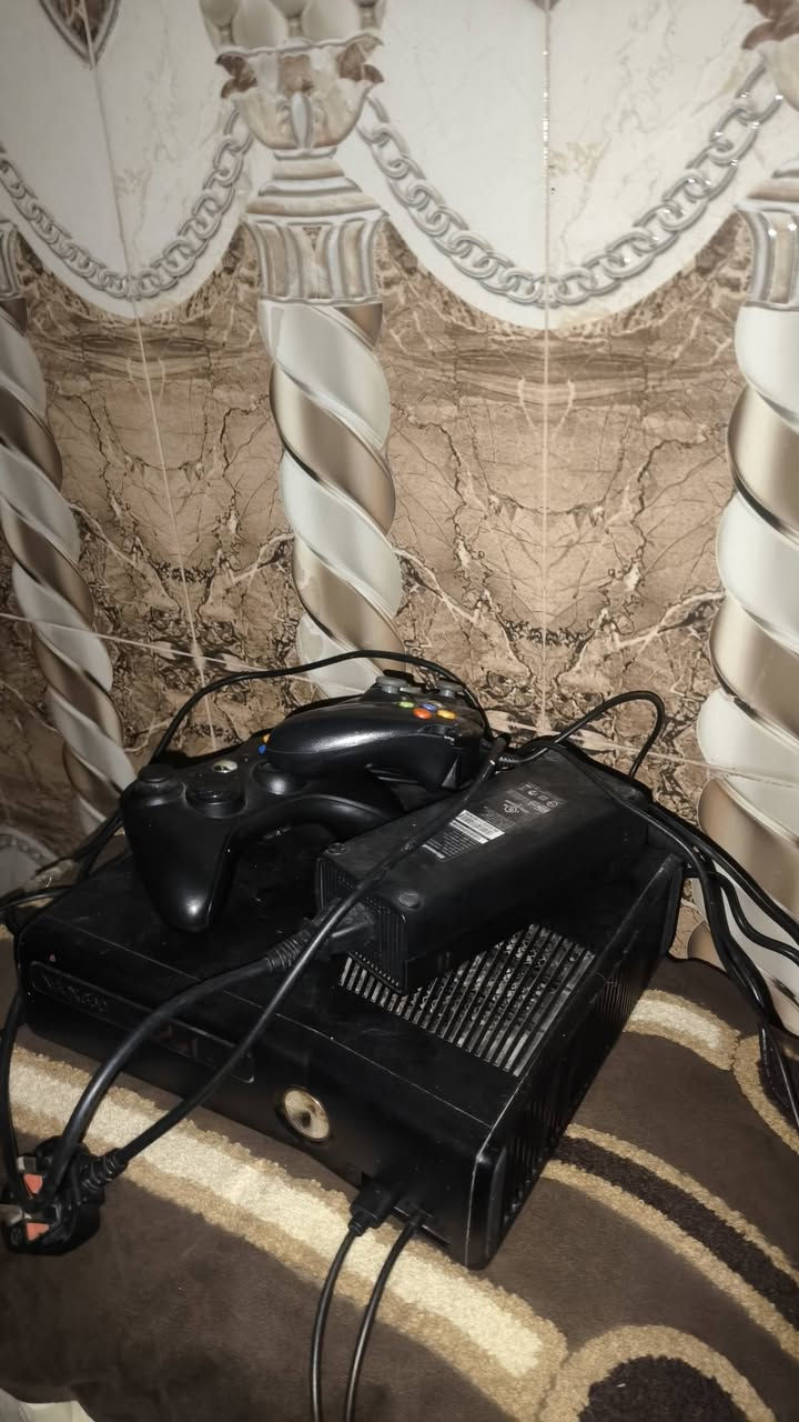 إكس بوكس 360كامل مابيه نقيصه كامل يدات شحن ابيه 30لعبه كلهن قويات فيفه22بيس21


**إذا كنت صاحب هذا الإعلان وتريد حذفه لأي سبب، رجاءا أرسل رسالة إلى الدعم الفني**