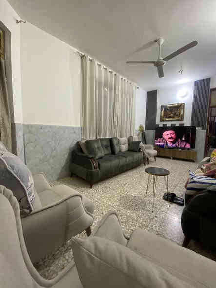 سلام عليكم دار للبيع 
م100م طابو زراعي  25

سكينة 
تفاصيل الاتصال 
***********
