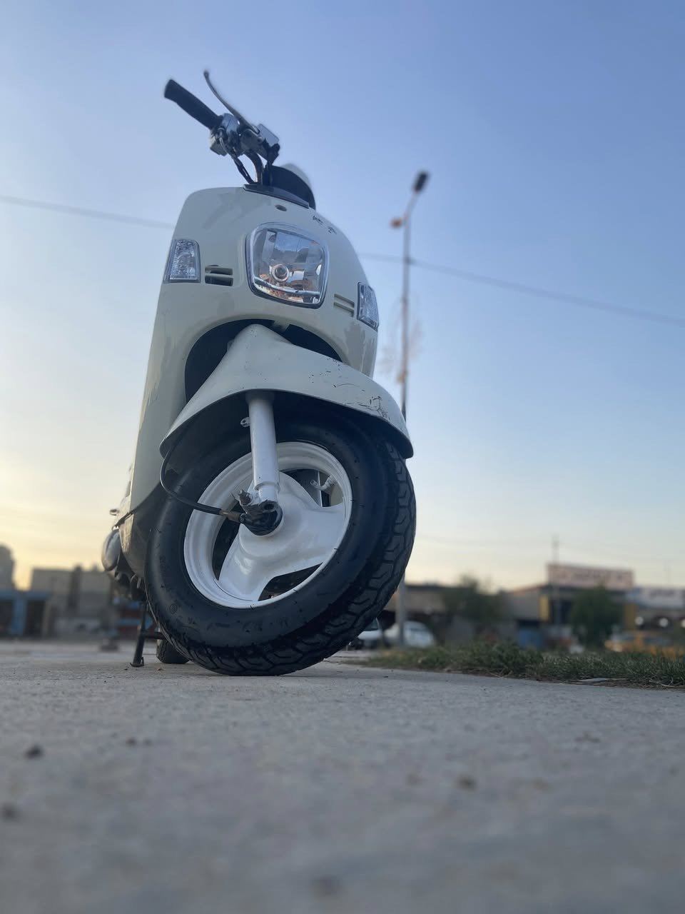 سلام عليكم شباب دراجه للبيع ماكس بوليس مكينه مفتوحه الدراجه حلو ومكينه شلعه ومعدل***********
