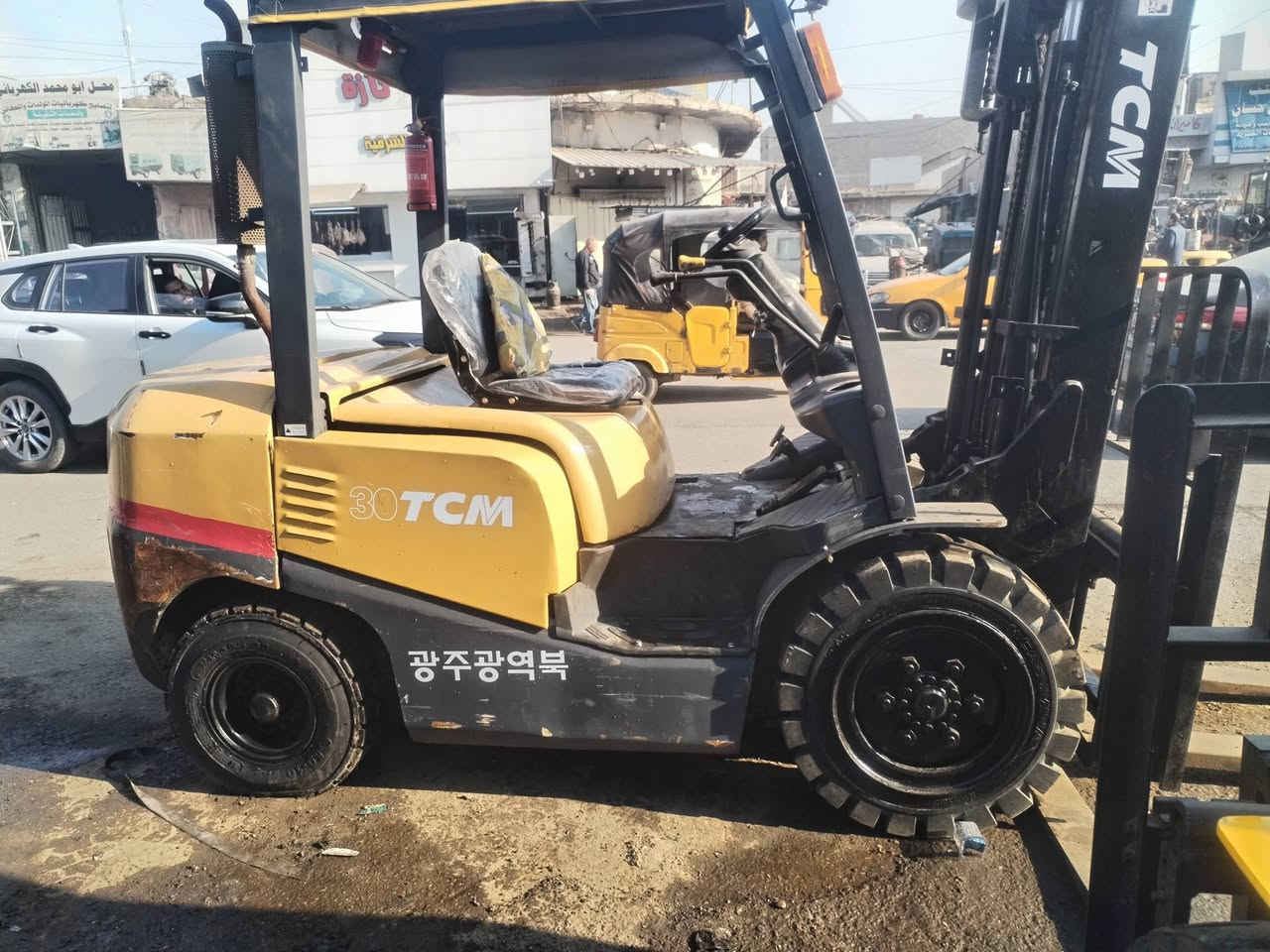 السلام عليكم للبيع رافعه ٣.٥ TCm ياباني ٤ حركات ٣ سلايت جب حاويه جاهزه للعمل العنوان باب الشيخ ***********
