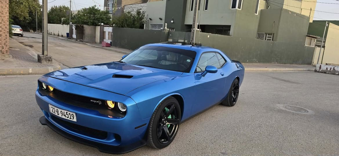 السلام عليكم
دوج جالنجر موديل 2023 Blacktop 
(1)محرك 6 سلندر 3600
(2)كشنات جلد زائد تدفئه
(3)شاشه وسط
(4)ستيرن تدفئه
(5)سلايت
(6)مرايات جانبيه هيتر
(7)كشنات كهرباء
(8)تبريد قطعتين مناخي
(9)ويل قياس 20 نجمه
(10)نضام صوت الباين
ماشيه ٢٨ الف
و باقي موصفات معروفه
ضرر سياره طرف بنيد صبغ فقط بدون ارباك او تبديل

‭0780 886 6608‬
