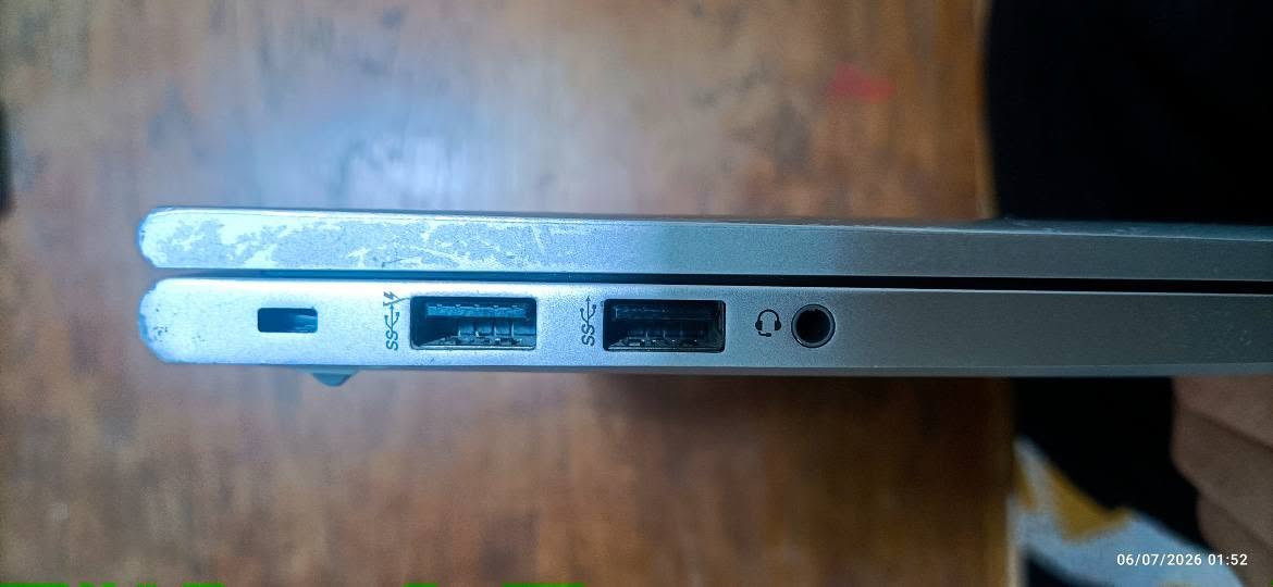 💻 للبيع HP EliteBook 840 G8
الموديل: HP EliteBook 840 G8
المعالج: Intel Core i5-1135G7 (الجيل 11)
الرام: 16GB DDR4
التخزين: SSD 256GB
كرت الشاشة: Intel Iris Xe Graphics
الشاشة: 14 إنج FHD Touch (شاشة لمس تدعم 10 نقاط لمس)
بصمة لفتح الجهاز
كيبورد عربي / إنكليزي مضيء (Backlit Keyboard)
نظام التشغيل: Windows 11 Pro 64-bit
كامل ملحقاتة 
مكان موصل ايسر 
سعر 500


**إذا كنت صاحب هذا الإعلان وتريد حذفه لأي سبب، رجاءا أرسل رسالة إلى الدعم الفني**