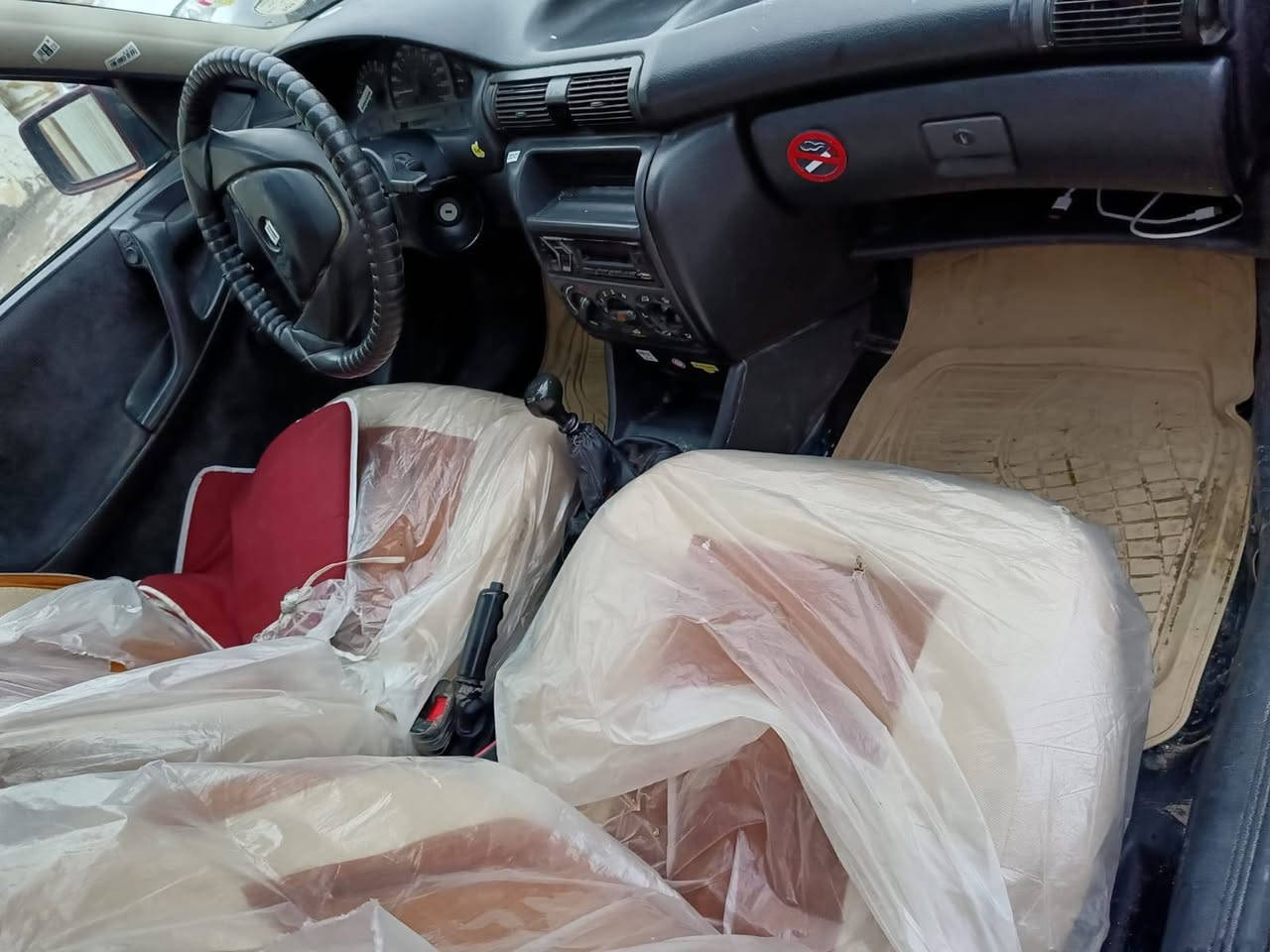 استره   مديل 93 ؟  مكينه 18 بطاقه بانزين موجوده وبسمي وسنويه لحد 2030 وشرط التحول مكاني كركوك *********** لسياره جاهزه من ناحيه المحرك المكينه  كهربائيات شرط والكشر نضيف بس لدعاميه بيهه ملاحضات بسيطه سعرهه 45وبيهه مجال
