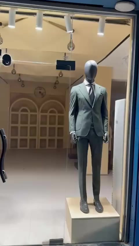 شباب 
شلعات رخيصه 
ملكانات فول 
اخر قطع 
***********
