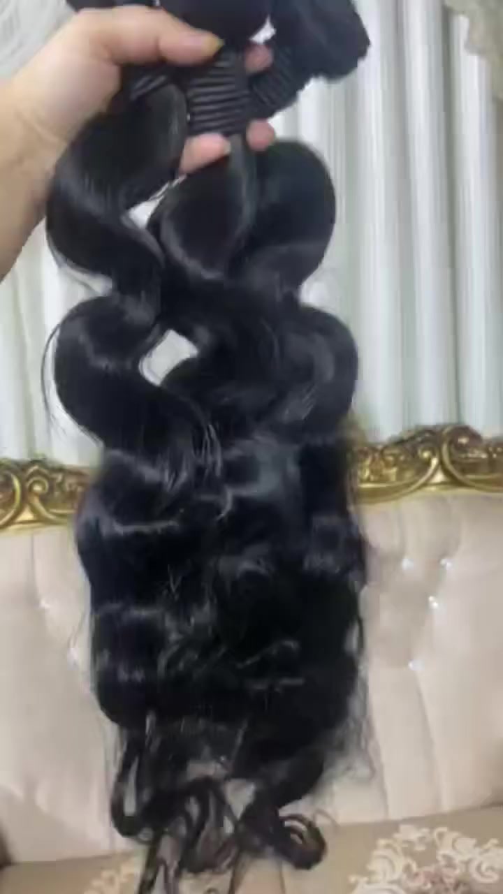 خصل شعر طبيعي ١٠٠٪  طول وهيه مموجه ٥٥ سم الطول من تنسحب بالكاويه ٧٥ سم متوفر  تحويل إلى مايكرو  مجانا


**إذا كنت صاحب هذا الإعلان وتريد حذفه لأي سبب، رجاءا أرسل رسالة إلى الدعم الفني**