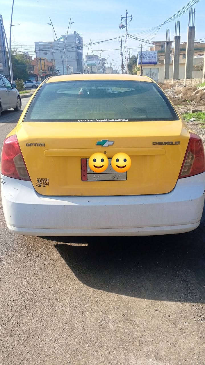 سلام عليكم 
شفروليه اوبترا موسسه 2011 
محرك 16 كير اوتو سياره 
ضررها تلكيطات تكسي بدون دواخل سياره احلى من صوره 
تواصل خاص او *********** واتساب
